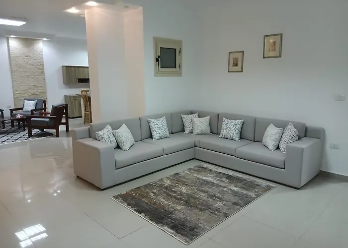Sea View 2 Bedroom In El-hadaba Apartment *
